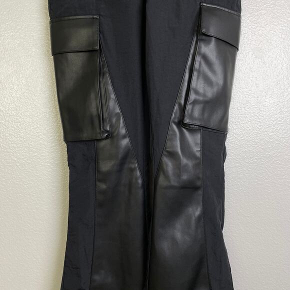 Maniere De Voir Cargo Pants Womens US 4 Black Faux Leather Flare V Waist 33" - Picture 4 of 11